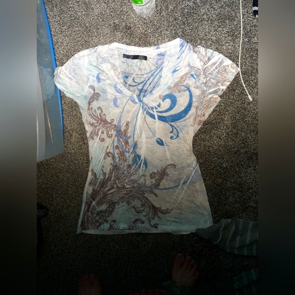 Shirt - Picture 1 of 3